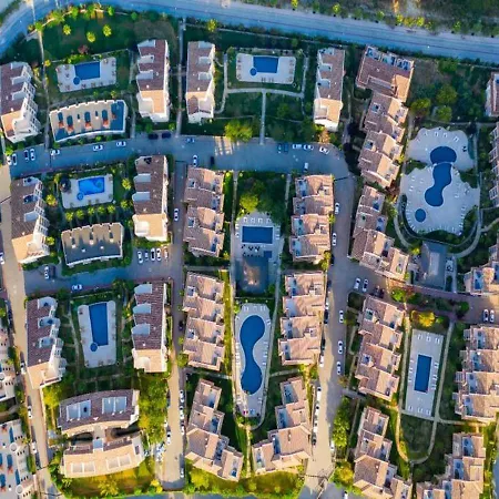 아파트 4 Kisilik Ortak Havuzlu Konforlu Daire, Aydin Kusadasi - Awz146 *